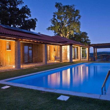 הוילה סלוריקו דה באשטו Casa Do Sobreiro Casas De Basto מראה חיצוני תמונה